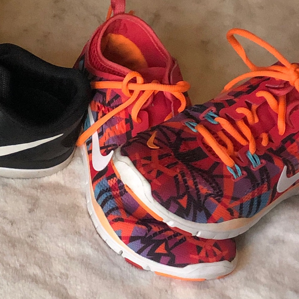 Nike running shoes worn 5 times